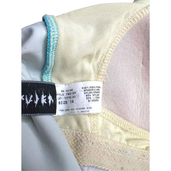 Vintage TrimShaper Women’s 14 One Piece Swimsuit Deep V-Neck 90s Swimwear - Picture 7 of 7